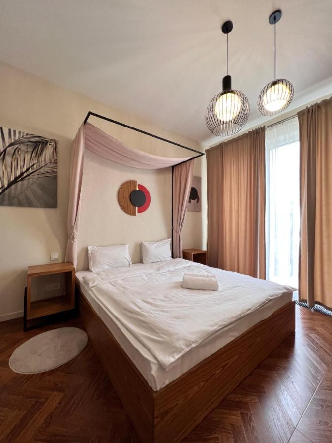 Hotel Manica Esentai City Alma-Ata Buitenkant foto