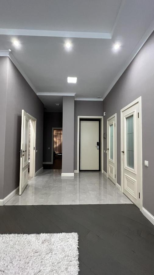 Hotel Manica Esentai City Alma-Ata Buitenkant foto