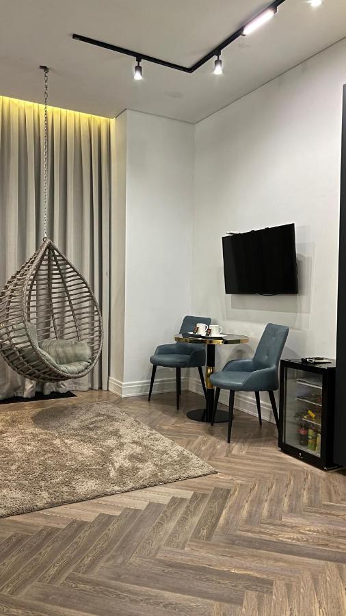 Hotel Manica Esentai City Alma-Ata Buitenkant foto