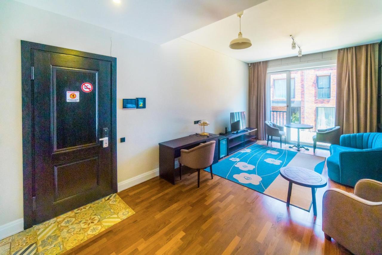 Hotel Manica Esentai City Alma-Ata Buitenkant foto