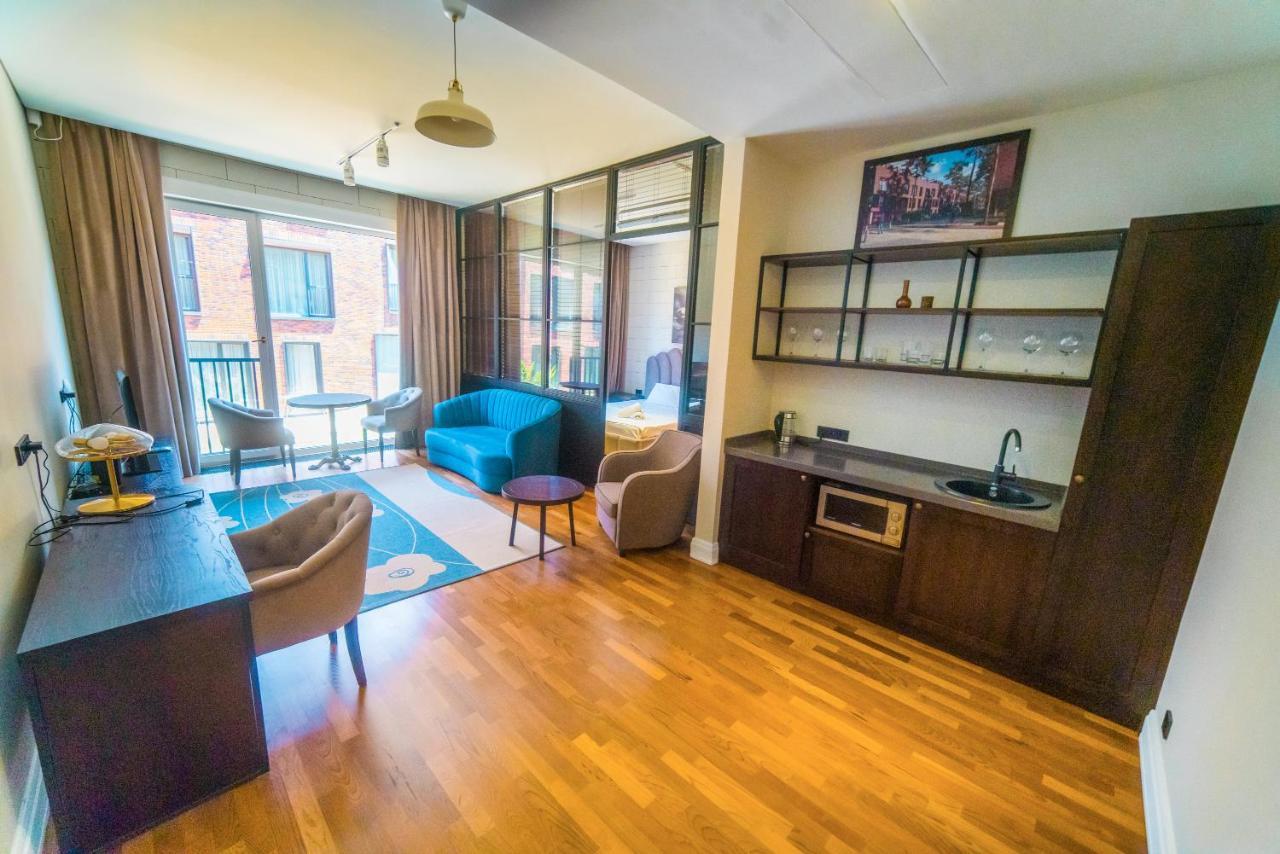 Hotel Manica Esentai City Alma-Ata Buitenkant foto